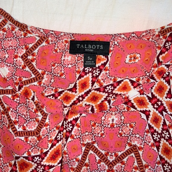 Talbots petites blouse/tops/ Polyester. Size SP. Chiffon. Orange, pink & white. - Picture 6 of 6